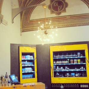 Olfattoria bar à parfums interieur palais tornabuoni florence alidifirenze