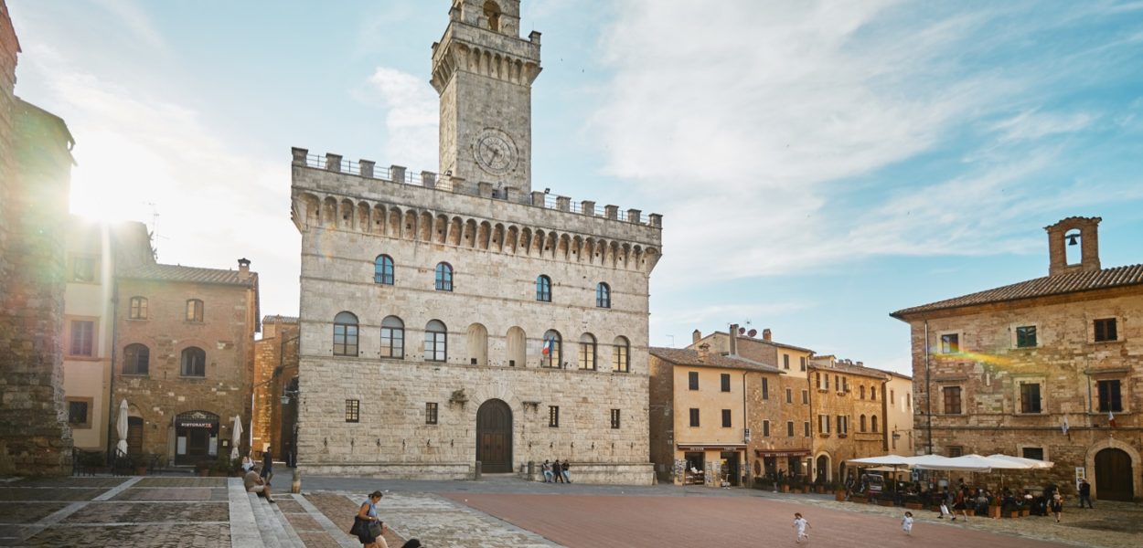 Val d’Orcia Postcard, Montepulciano AlidiFirenze
