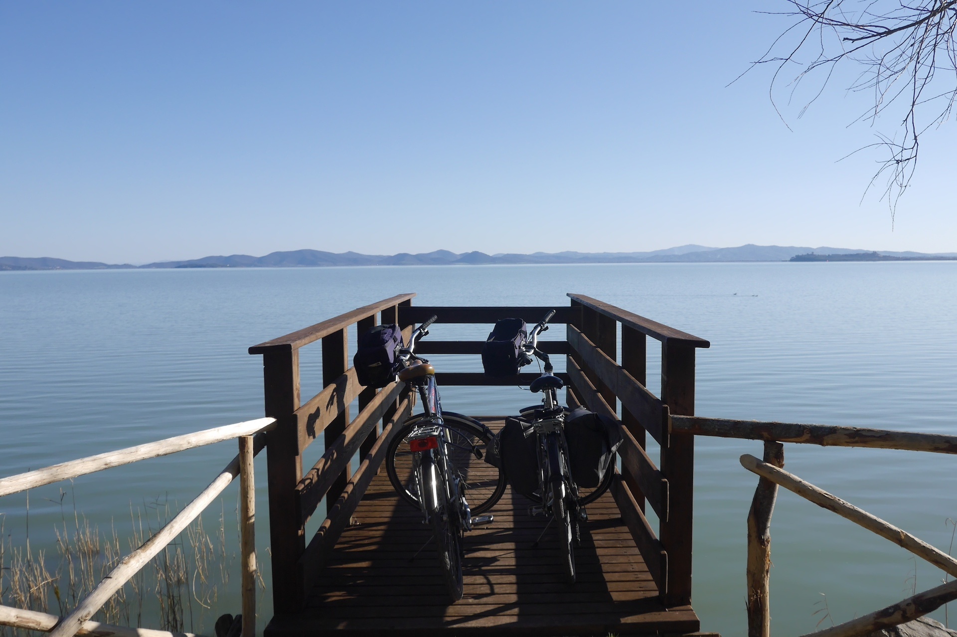 Le lac Trasimène à vélo