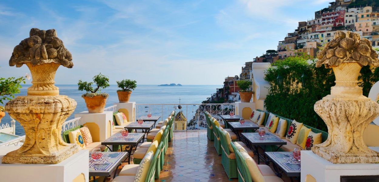 Meilleur restaurant avec vue magnifique sur la côte amalfitaine